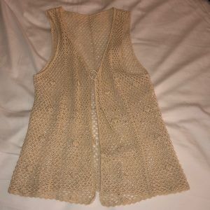 Knit vest